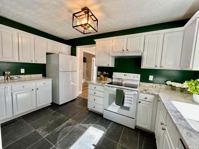 565 Old Graham Road, Pittsboro, NC 27312