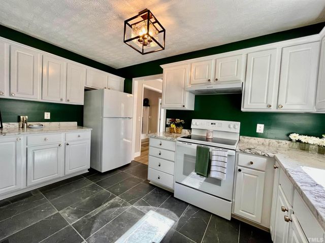 565 Old Graham Road, Pittsboro, NC 27312