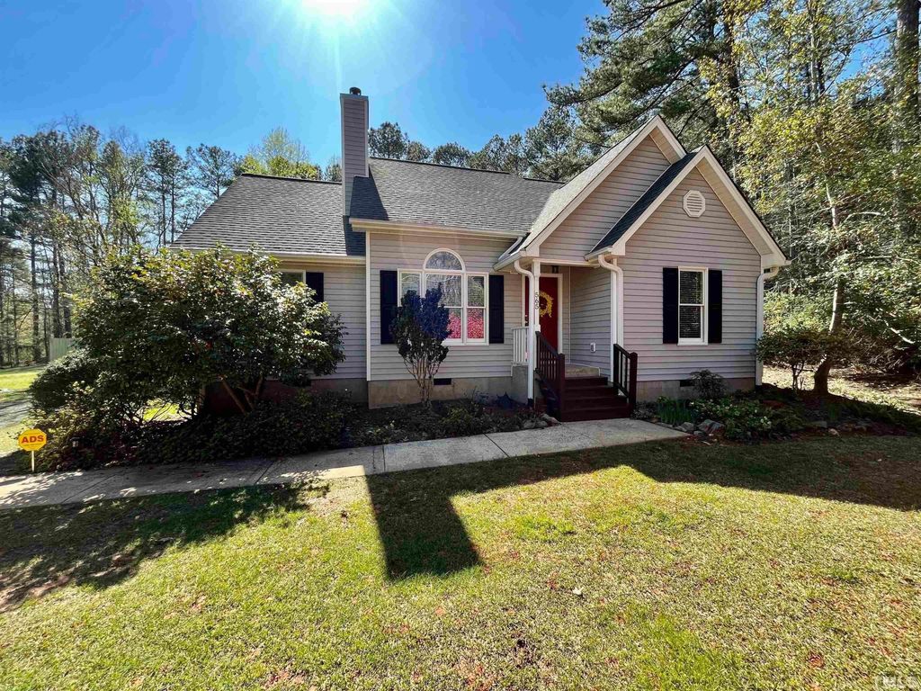 565 Old Graham Road, Pittsboro, NC 27312