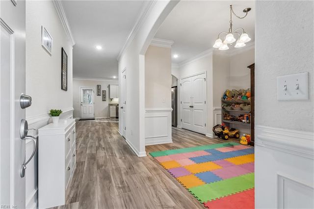 112 Silver Isles BLVD, Hampton, VA 23664