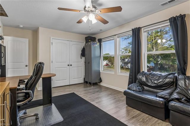 112 Silver Isles BLVD, Hampton, VA 23664