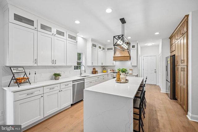 19 MONTANA AVE, Cherry Hill, NJ 08002