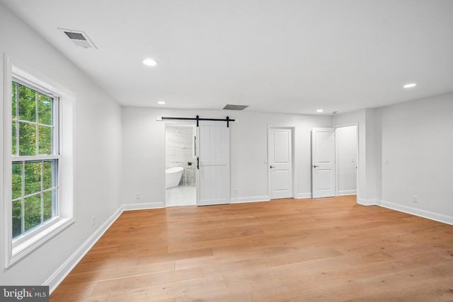 19 MONTANA AVE, Cherry Hill, NJ 08002