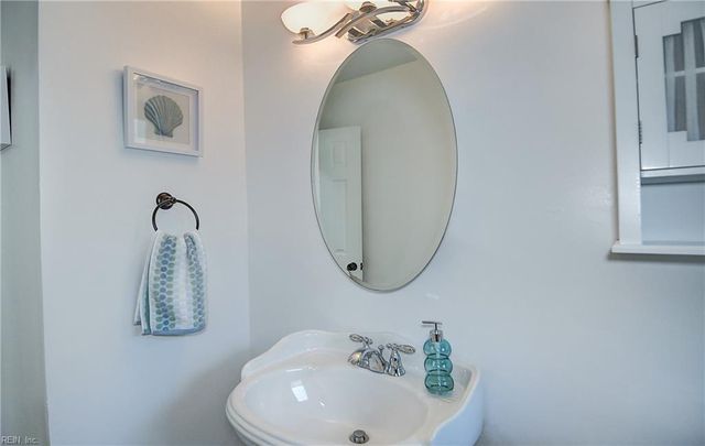 404 Ticonderoga Rd, Virginia Beach, VA 23462