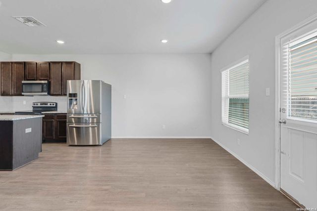 2532 Marty Way, Seguin, TX 78155