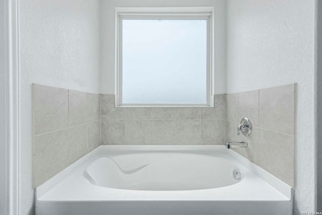 2532 Marty Way, Seguin, TX 78155