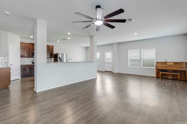 2532 Marty Way, Seguin, TX 78155