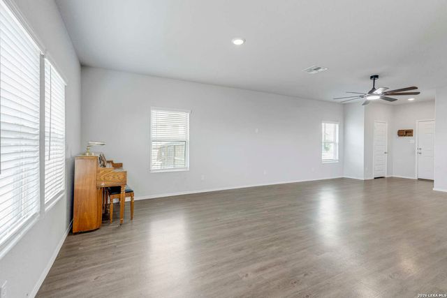 2532 Marty Way, Seguin, TX 78155