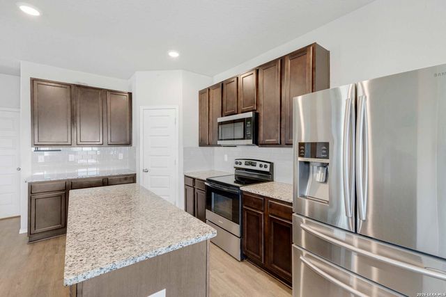 2532 Marty Way, Seguin, TX 78155