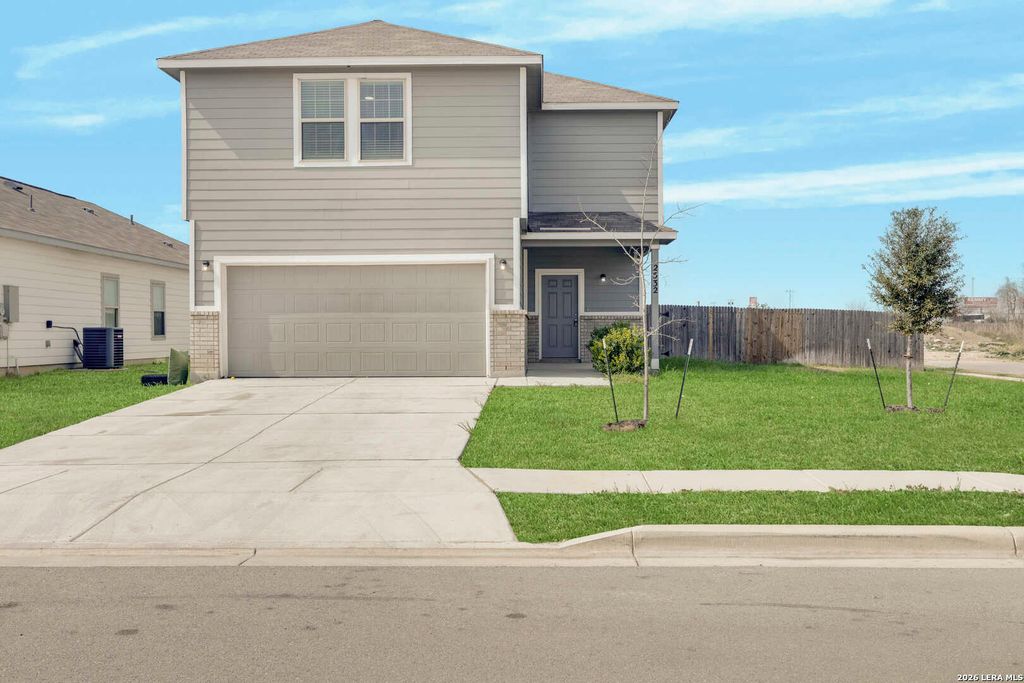 2532 Marty Way, Seguin, TX 78155