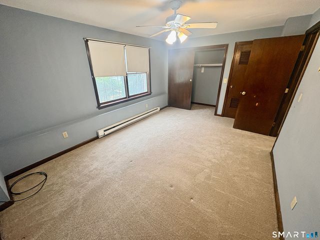 302 Boston Post Road 14, Waterford, CT 06385