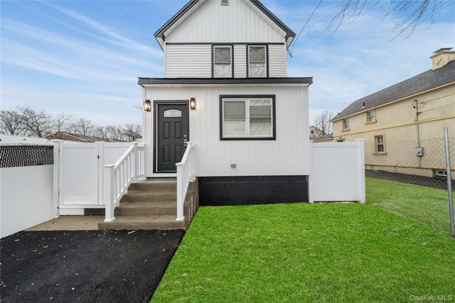 16 Laurel Avenue, Hempstead, NY 11550