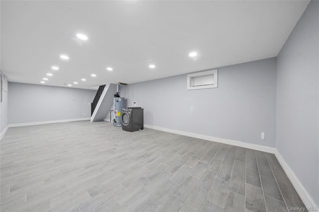 16 Laurel Avenue, Hempstead, NY 11550