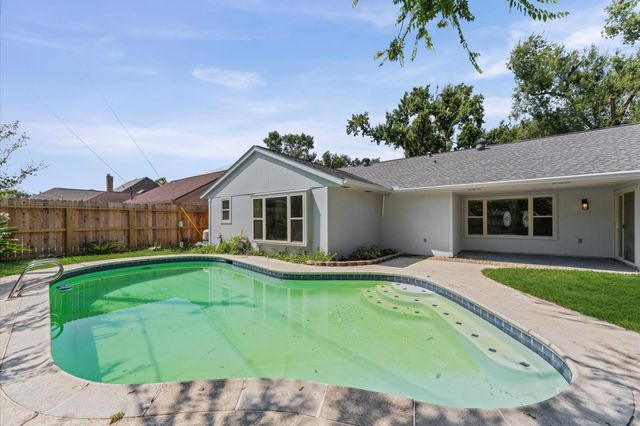 2914 Riata Lane, Houston, TX 77043