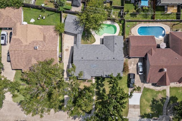 2914 Riata Lane, Houston, TX 77043