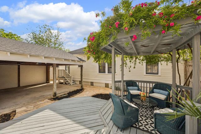 812 13th Street W, Houston, TX 77008