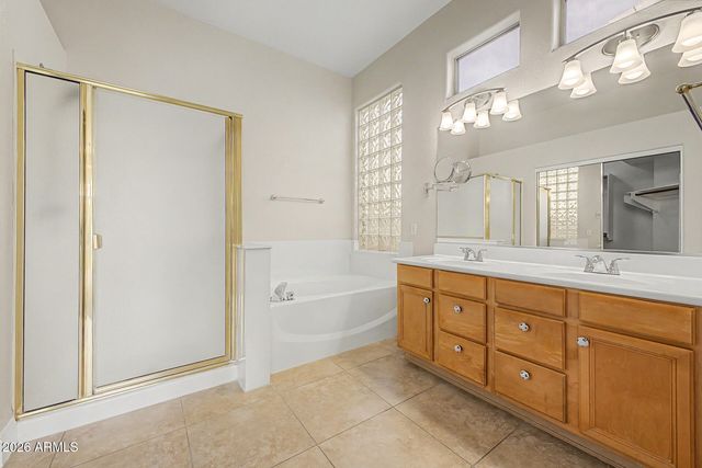 11230 S OAKWOOD Drive, Goodyear, AZ 85338