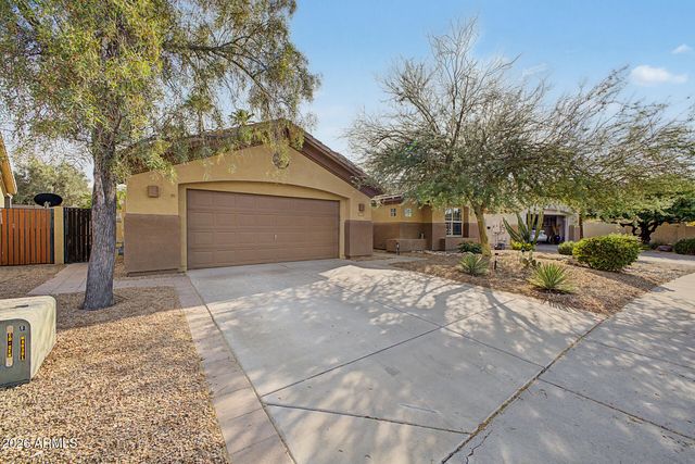 11230 S OAKWOOD Drive, Goodyear, AZ 85338