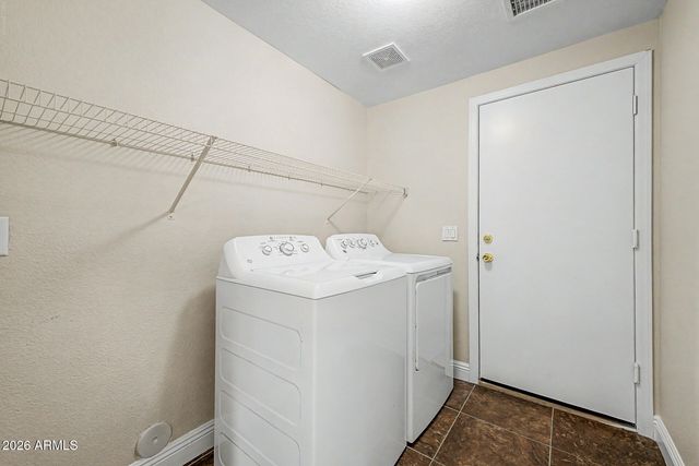 11230 S OAKWOOD Drive, Goodyear, AZ 85338