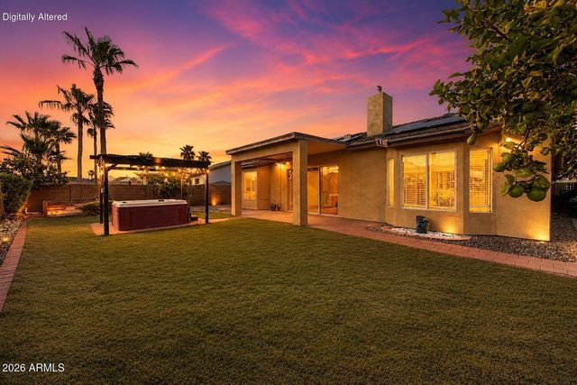 11230 S OAKWOOD Drive, Goodyear, AZ 85338