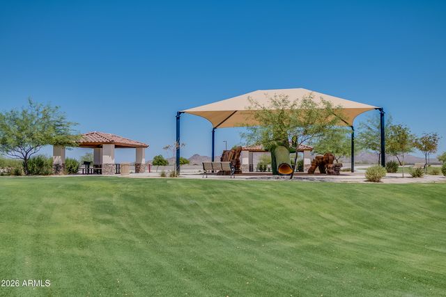 11230 S OAKWOOD Drive, Goodyear, AZ 85338