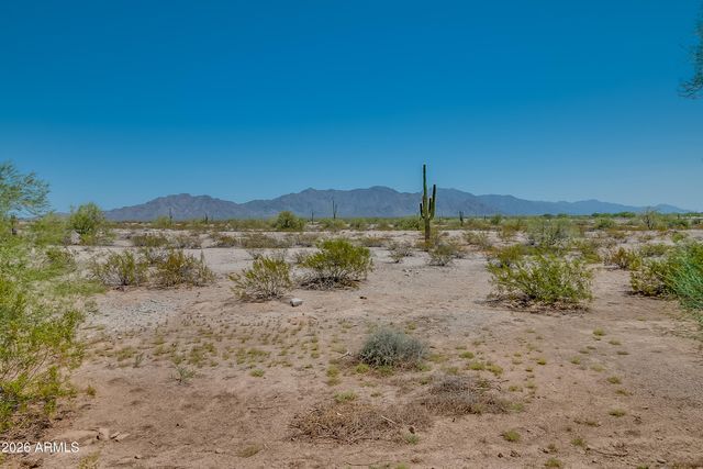11230 S OAKWOOD Drive, Goodyear, AZ 85338