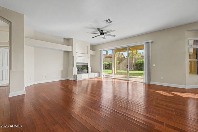 11230 S OAKWOOD Drive, Goodyear, AZ 85338