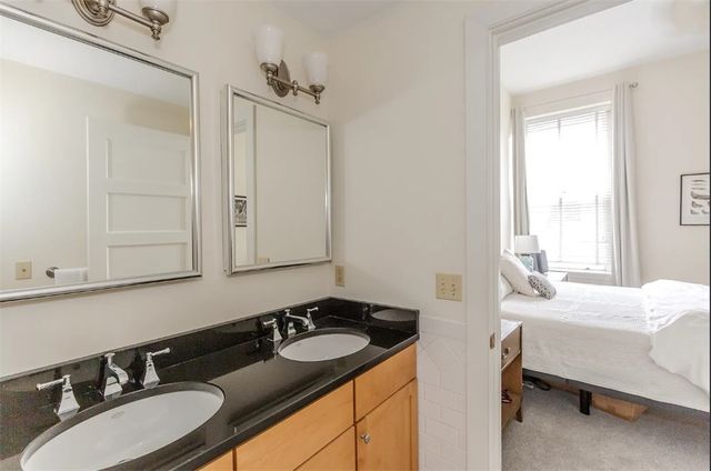 12 Elm Street 2, Newport, RI 02840