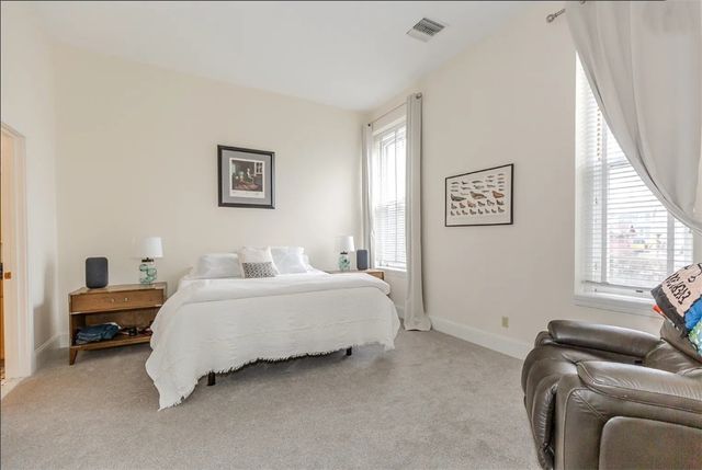 12 Elm Street 2, Newport, RI 02840