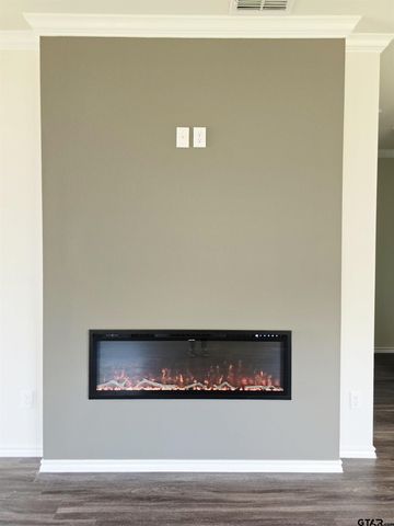 1115 Park Meadows Dr., Whitehouse, TX 75791