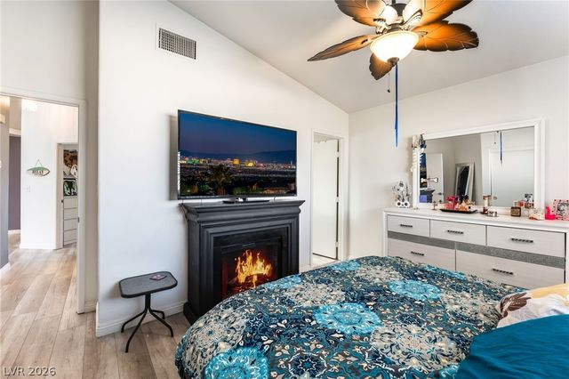 7320 Silver Ridge Drive, Las Vegas, NV 89128