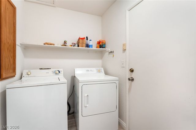 7320 Silver Ridge Drive, Las Vegas, NV 89128