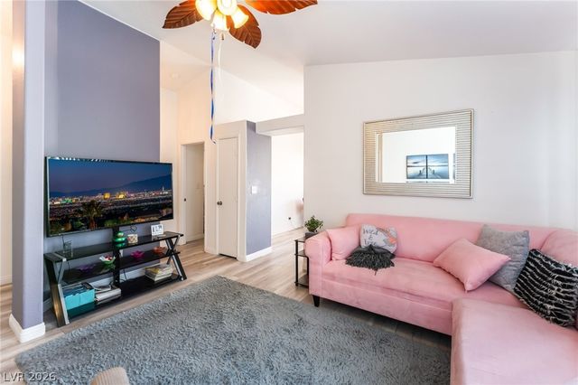 7320 Silver Ridge Drive, Las Vegas, NV 89128