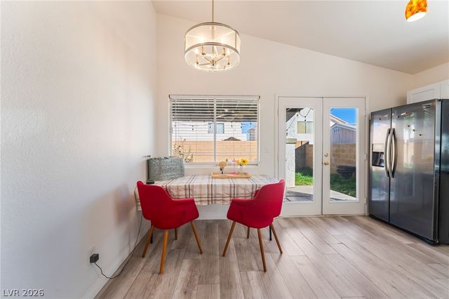 7320 Silver Ridge Drive, Las Vegas, NV 89128