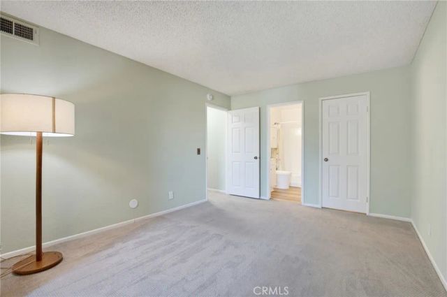 460 Oak Street 215, Glendale, CA 91204