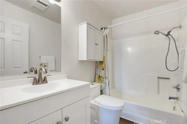 460 Oak Street 215, Glendale, CA 91204