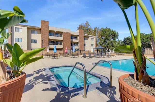 460 Oak Street 215, Glendale, CA 91204