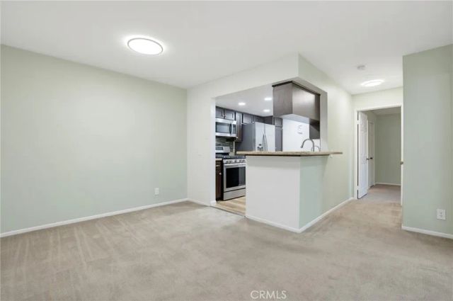 460 Oak Street 215, Glendale, CA 91204