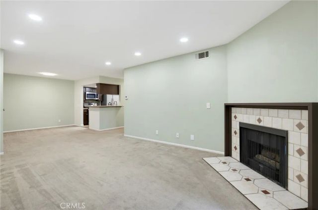 460 Oak Street 215, Glendale, CA 91204