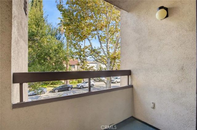 460 Oak Street 215, Glendale, CA 91204