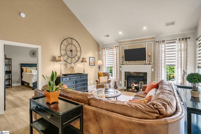28 Dillworth Court, Simpsonville, SC 29681