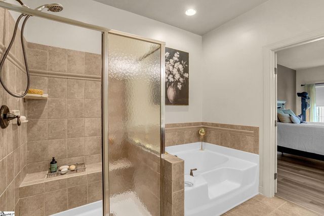 28 Dillworth Court, Simpsonville, SC 29681