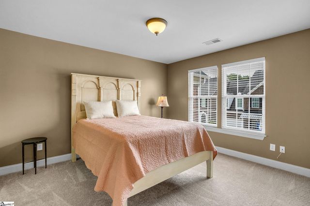 28 Dillworth Court, Simpsonville, SC 29681