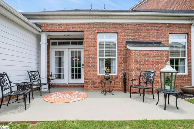 28 Dillworth Court, Simpsonville, SC 29681