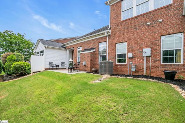28 Dillworth Court, Simpsonville, SC 29681