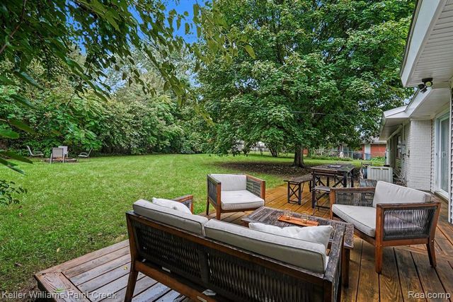 6588 Snow Apple Drive, Clarkston, MI 48346