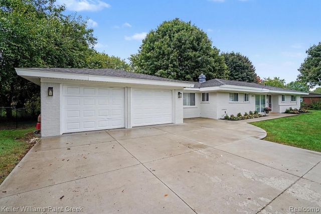 6588 Snow Apple Drive, Clarkston, MI 48346