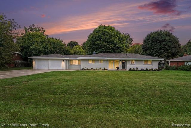 6588 Snow Apple Drive, Clarkston, MI 48346