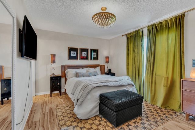 210 Raintree Dr, Hermitage, TN 37076