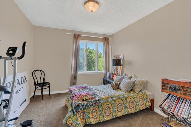 210 Raintree Dr, Hermitage, TN 37076